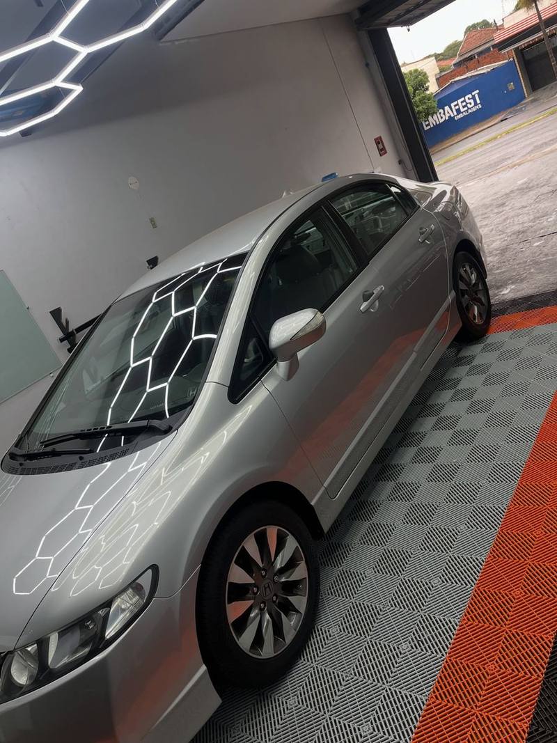 Honda Civic com película aplicada